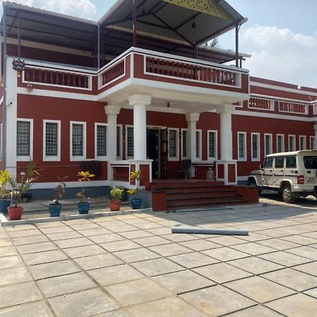 Willa Western Castle Residency Coimbatore Zewnętrze zdjęcie